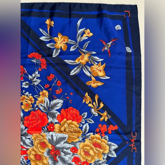 💐🟦Sunkyung Sa Silk Scarf | Yellow/Orange Bouquets | 29" Square | Vtg Japanese - Picture 11 of 17